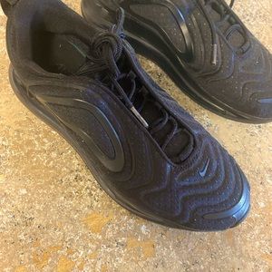 Nike Air Max 720 size 8